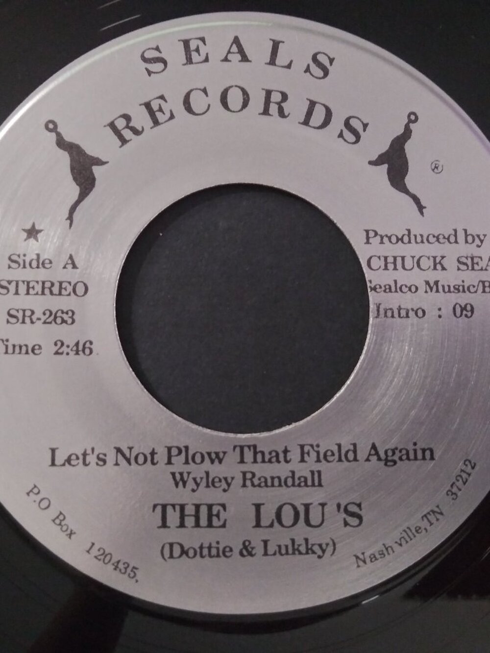 The Lou's – Let's Not Plow That Field Again NM Seals 45RPM Ariel SR-623 Record